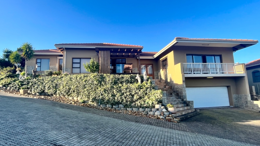 3 Bedroom Property for Sale in Avonddans Western Cape